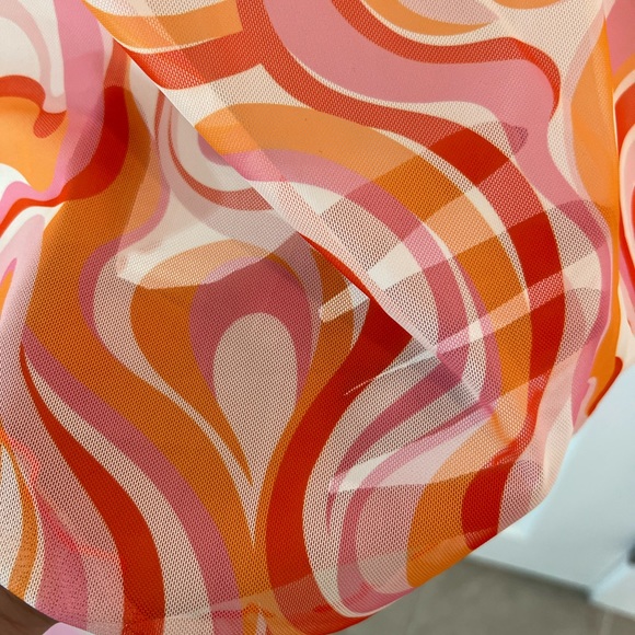 H&M | Plus-Size Knee Length Mesh Skirt Orange, Pink and White Swirl Pattern (4X) - Picture 9 of 11